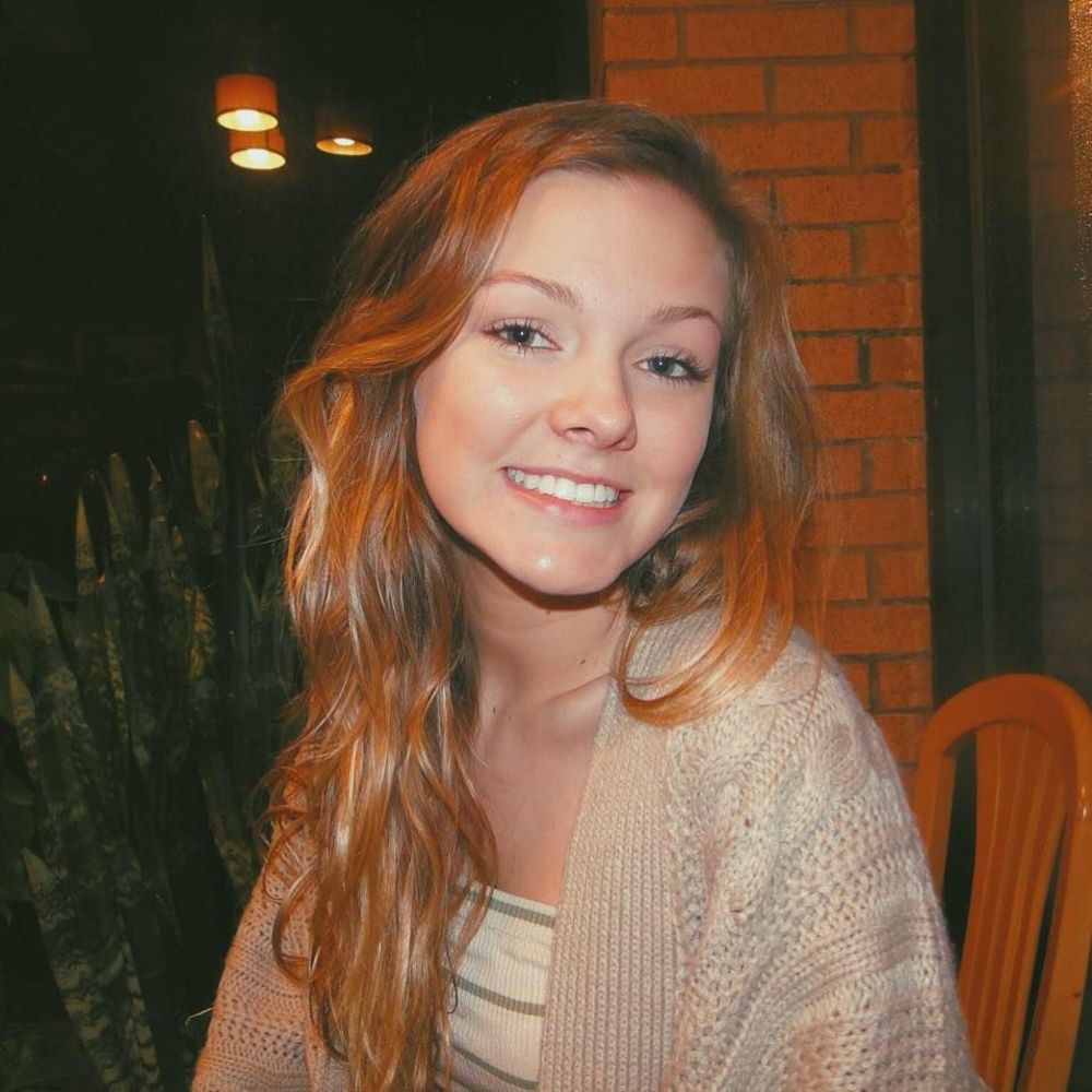 Meet your Posher, Caroline